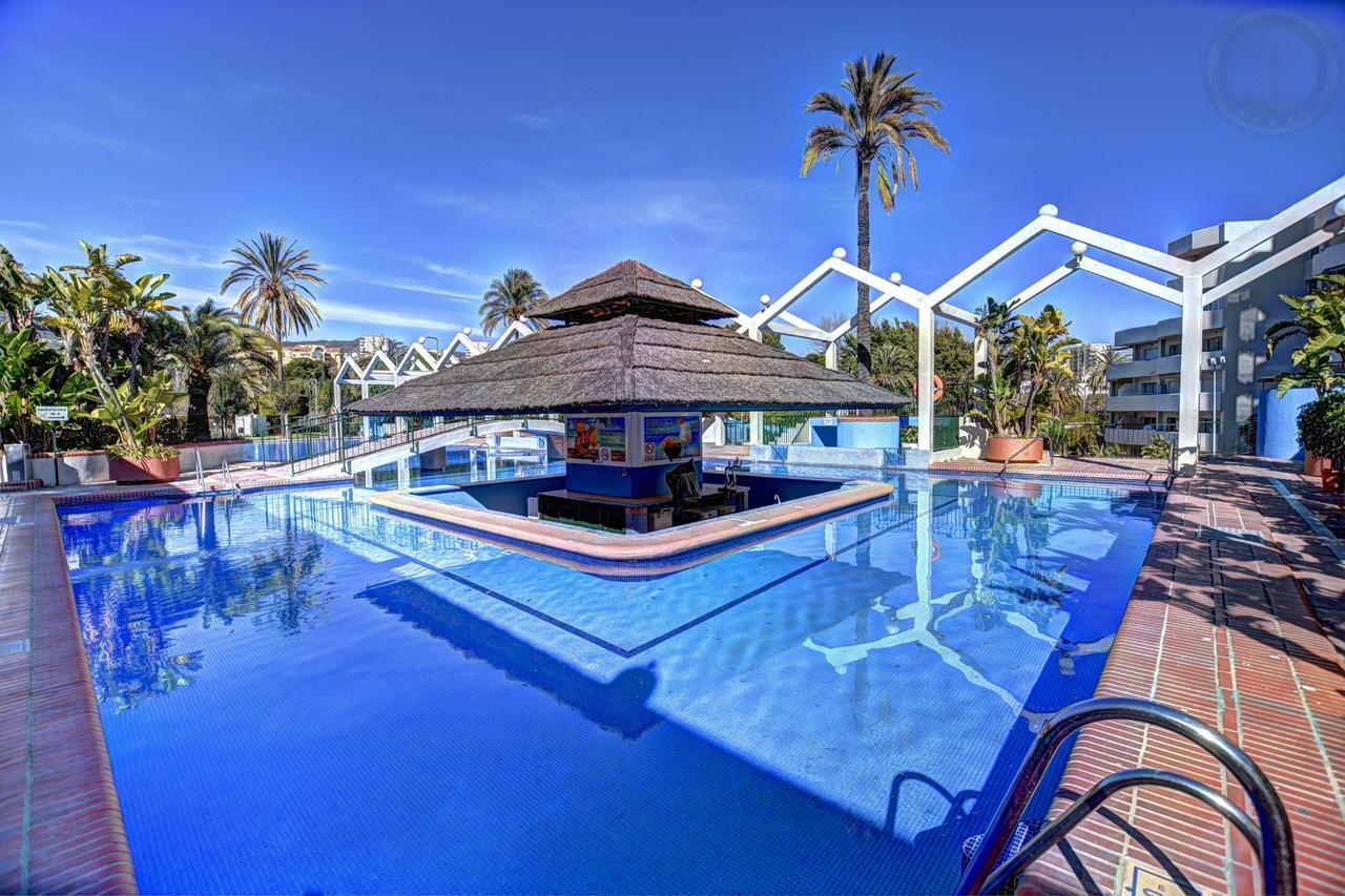 Benalbeach Apartment With Water Park Беналмадена Екстериор снимка